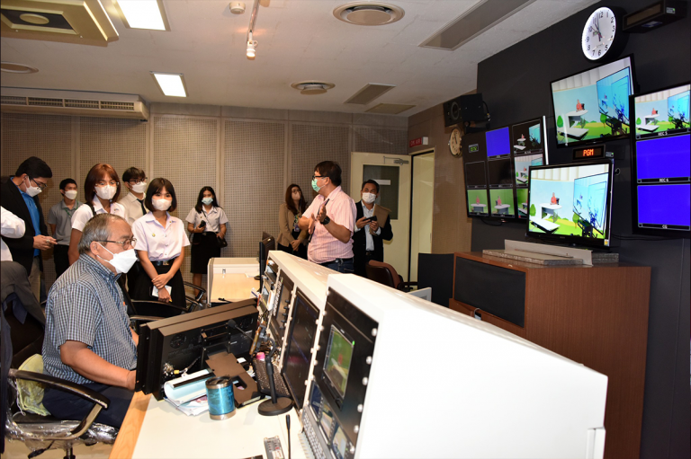 คณะครุศาสตร์ เอกด้านเทคโนโลยีและสื่อสารการศึกษา มหาวิทยาลัยราชภัฏนครราชสีมา ศึกษาดูงาน e-learning และการผลิตรายการเพื่อการศึกษาที่…