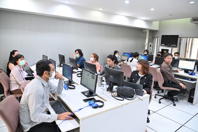 บุคลากร ศสส.ร่วมฝึกอบรมคอมพิวเตอร์ Tutorial Video Development